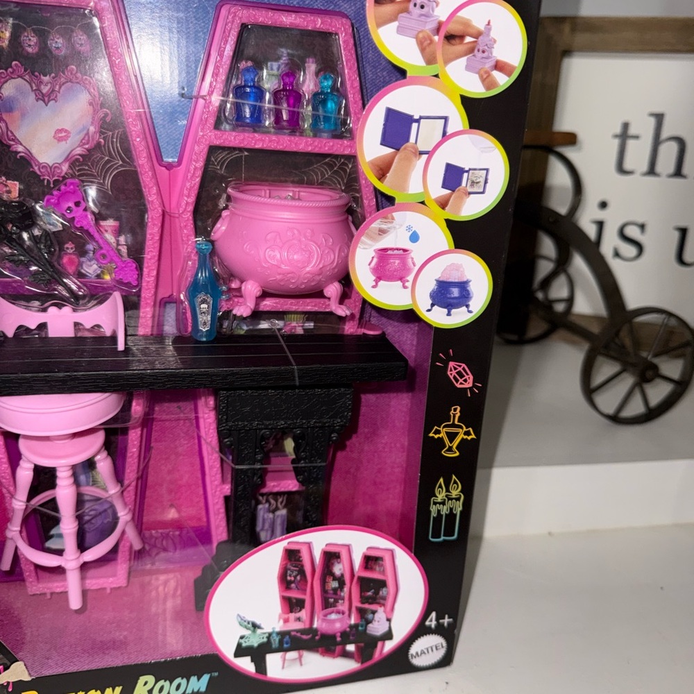 🔆NWT Monster High Secret Potion Room Playset - Picture 3 of 5